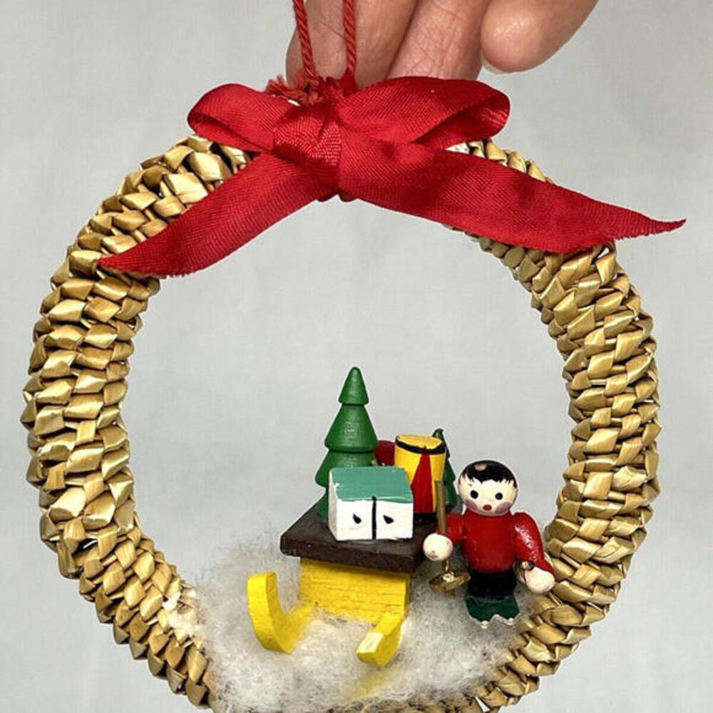 Wooden Skier and Sled‎ in Wicker Wreath Christmas Ornament Vintage